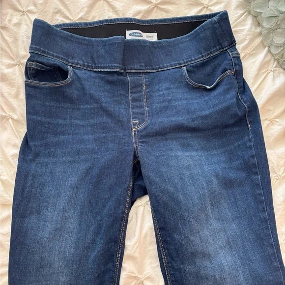Old Navy Women's High Rise Rockstar Super Skinny Pull On Jegging- Size 18 Plus - Picture 3 of 6